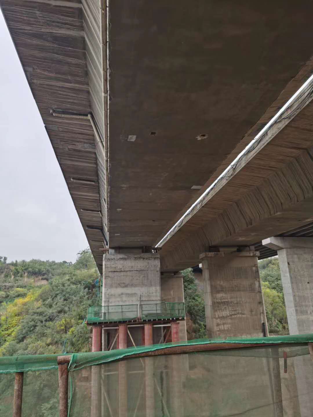 邵阳桥梁加固前制定可行设计方案图并用对施工方法